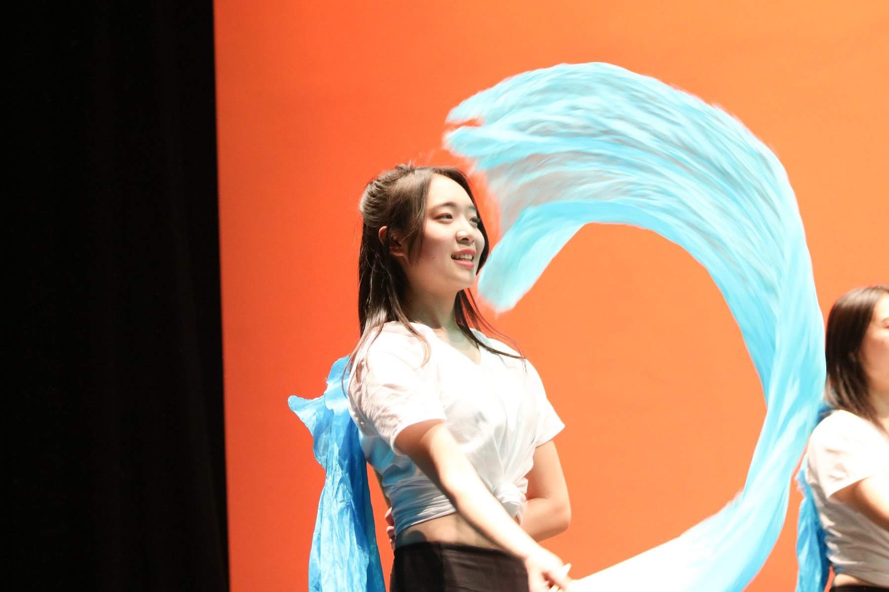 Fan dance